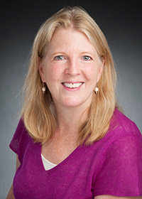 Kim Nichols headshot